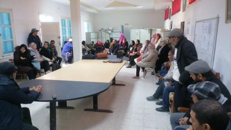احتجاجات في كافة اعداديات ومعاهد القيروان على اعتداء طال قيمة عامة وثلاثة أساتذة بمعهد الشاذلي عطاء الله