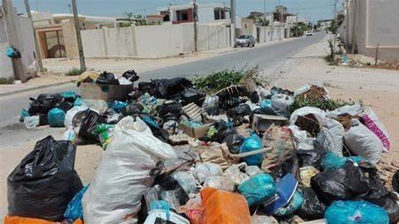 مواقع جديدة لجمع النفايات، ضخ الغازات البيولوجيّة المستخرجة منها ومحطات تطهيربالعشرات