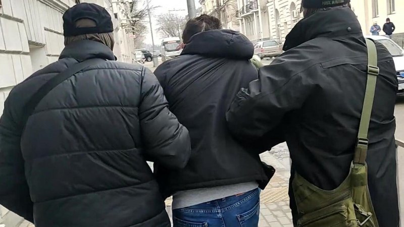 نشرتها جريدة "الخبر": هذه تفاصيل اتفاقية تسليم المطلوبين قضائيا بين تونس والجزائر