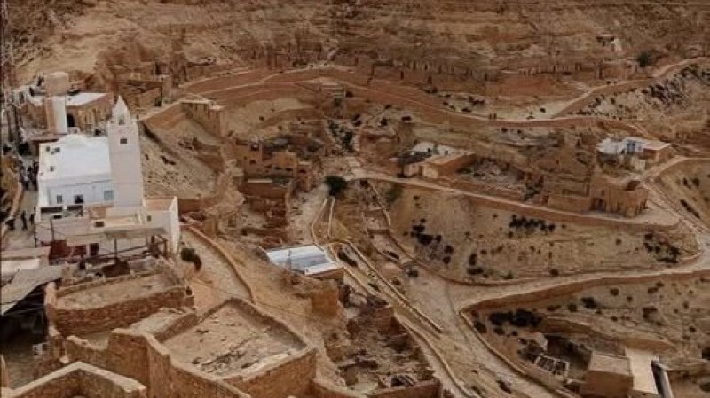 طقس اليوم الأحد : فرصة ضعيفة لسقوط الامطار وزخات خفيفة من الثلج على المرتفعات في قطاع غزة و بعض الأمطار المتفرقة في تونس
