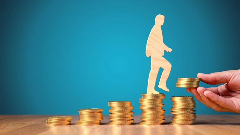 الاجر المحترم يجلب سعادة أكبر من تلك التي توفرها تأملات وحركات رياضة "اليوغا ".