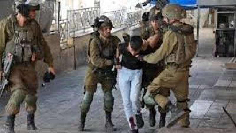 الاحتلال يعتقل 40 مواطنا من الضفة الغربية