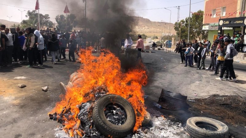 المزونة : جدار الإهمال يُسقط الضحايا ويُشعل الغضب