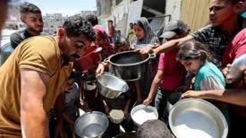 منظمات أممية : الموت جوعا يترصد 2.1 مليون مواطن في قطاع غزة