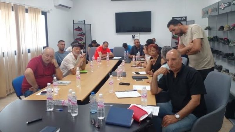 في مارتاك منزل بورقيبة ومنزل جميل : زيادة في الاجور بـ7 في المائة وترسيم المتعاقدين