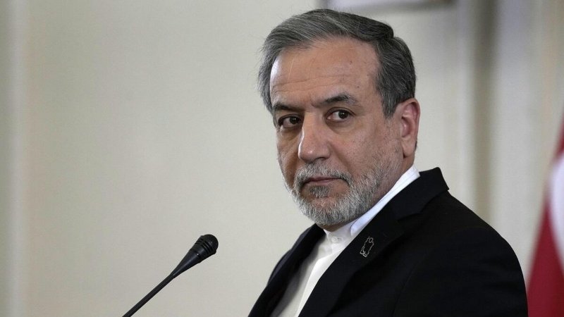 وزير الخارجية الإيراني عباس عراقجي يعتبر أن الولايات المتحدة وإسرائيل تجاوزتا "خطا أحمر عريضا"