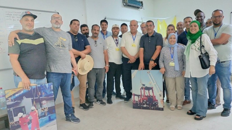 من هم اعضاء النقابة الاساسية لاعوان شركة الشحن والترصيف سطام بميناء رادس؟