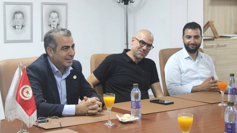تنتج أكثر من الف سيارة كهربائية : مؤسسة باكو موتورز تتحصل على مقسم صناعي لتوسيع انشطتها