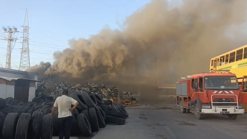 حريق بالقرب مستودع النقل بالزهروني