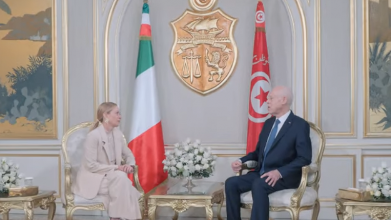 ميلوني تلتقي سعيد في تونس: التركيز على خطة ماتي والمهاجرين والطاقة والوضع في ليبيا