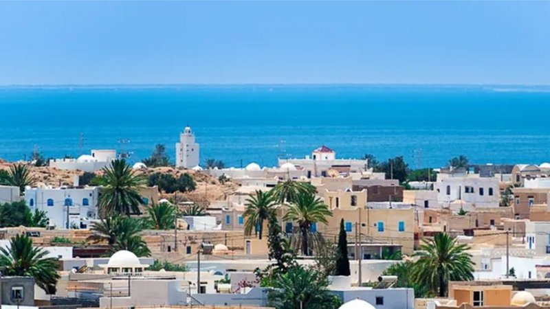 طقس اليوم الاثنين : غائم جزئيا الى صاف في قطاع غزة و خلايا رعدية مصحوبة بامطار متفرقة في تونس