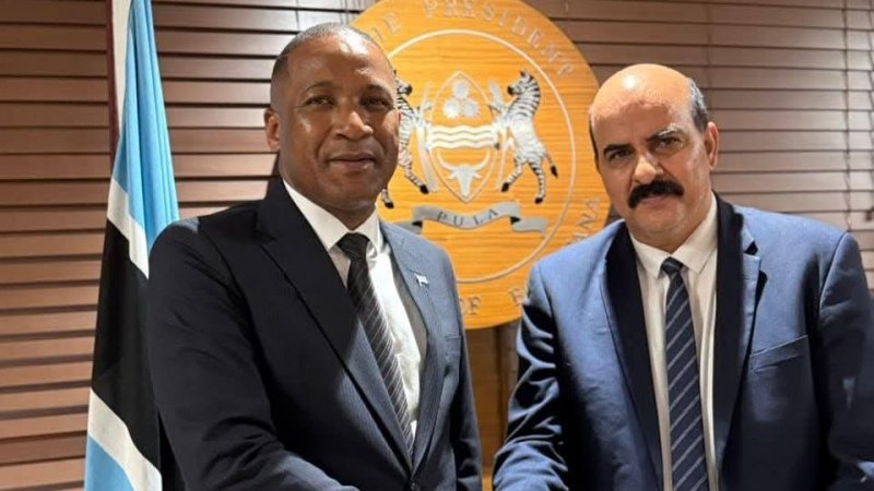 بعد أن عصفت الحروب بصغارها : انتخاب الهادي التليلي رئيسا للمنظمة الأفريقية للاطفال ضعيفي السند وهذه اهدافها