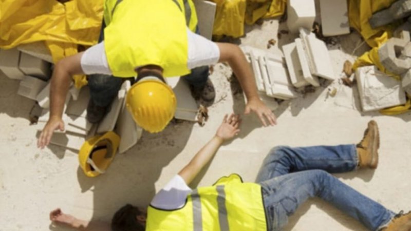 وفاة عاملين في حظيرة بناء : الاتحاد يطلق صيحة فزع ويحمل وزارة الشؤون الاجتماعية المسؤولية