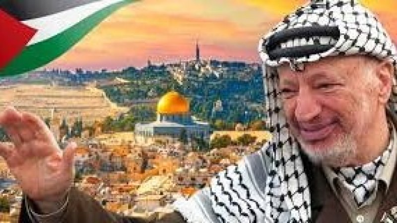 في الذكرى الـ21 لاستشهاد ياسر عرفات : إرث نضالي يتجدد وسط حرب إبادة تستهدف الوجود الفلسطيني