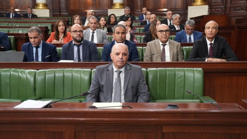 ميزانية وزارة النقل : اقتناءات لحافلات تشتغل بعديد المناطق الداخلية وعشرات الانتدابات في الصيانة والسياقة