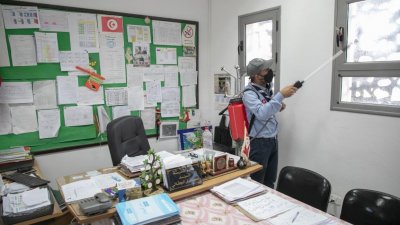 بسبب كورونا..تعليق الدروس في قعفور