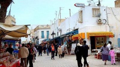منظمتا العمال والاعراف بنابل تطالبان بتأجيل الحجر الشامل