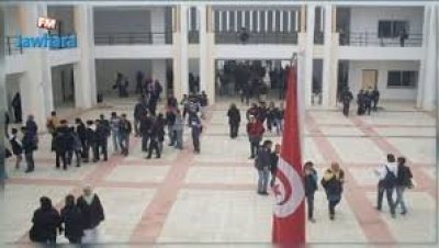عمال التربية يقاطعون أعمال ديوان الخدمات المدرسية