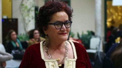 الساحة الثقافية والحقوقية تفقد المناضلة والفنانة زينب فرحات