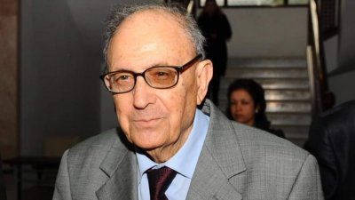الساحة السياسية تفقد المحامي والمناضل احمد المستيري