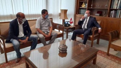 بحث مشاغل أعوان المؤسسات السياحة والاستعداد للموسم الجديد