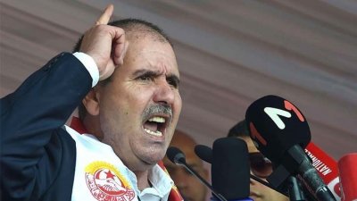 الأمين العام للاتحاد يلوح بالإضراب العام في المساحات التجارية الكبرى