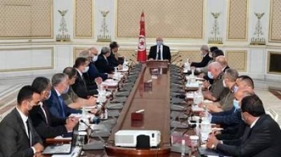 رئيس الجمهوريّة يدعو إلى اجتماع طارئ مع رئيس الحكومة ومجموعة من الوزراء والاطارات الطبيّة