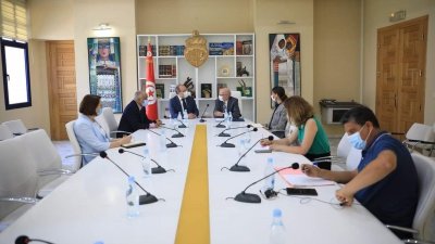منها القمة الفرنكفونية: جلسة عمل مع سفير الاتحاد الأوروبي لمتابعة المشاريع الثقافية