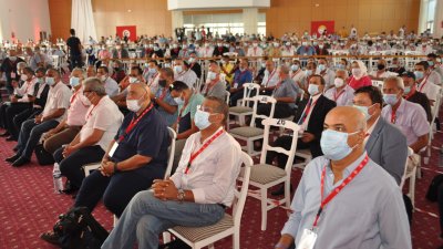 المؤتمر يصادق على تنقيح القانون الاساسي