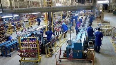 منزل جميل: الاتفاق على الزيادة في أجور عمال مجمع السلامي للإلكترونيك والمعادن