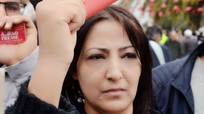 خولة شبح تكشف ل"الشعب نيوز" تفاصيل الاعتداءات على الصحافيين خلال شهر جوان