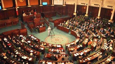 تمرير قانون الطوارئ الصحية قبل العطلة البرلمانية
