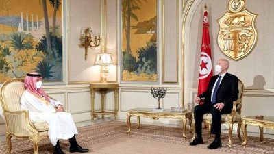 وزير الخارجية السعودي يؤكد وقوف بلاده الى جانب تونس في مواجهة التحديات التي تعترضها