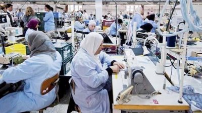 يحدث في شركة شمال إفريقيا للخياطة بصفاقس: قطعُ الكهرباء وحرمانُ العمال من الماء الصالح للشرب والتكييف