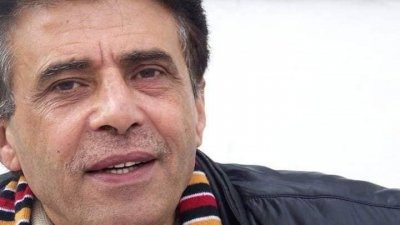 في آخر ما كتب : الشاعر الفلطيني احمد يعقوب يهدي أحبابه مشموما تونسيا