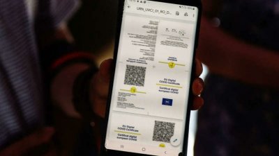 فرنسا : ضرورة الاستظهار بداية من اليوم بالتصريح الصحي في الحانات والمطاعم والمقاهي والمسارح والمستشفيات والقطار والطائرة