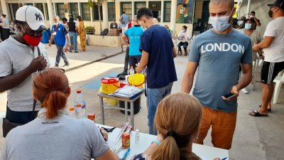 في اليوم الوطني الثاني للتلقيح المكثف ضد كورونا ..تطعيم 264 الف شخص الى حدود منتصف النهار