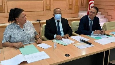 بن عروس .. متابعة وضعية المؤسسات التربوية وتوفير التجهيزات الضرورية