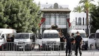 الاجراءات الاستثنائية: الى متى؟ والى اين؟