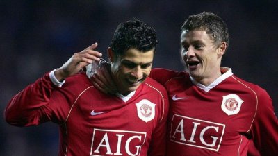 هل يعيد رونالدو كتابة التاريخ في مانشستر يونايتد؟