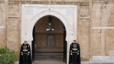 في خارطة الطريق2 : حكومة مصغرة ، حسم مصير البرلمان، تفعيل التقارير المختصة وانفاذ القانون.