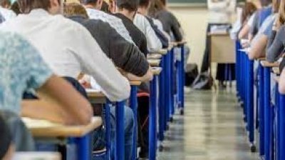 ألف مليون دينار كلفة الفشل المدرسي سنويا والامية تتراوح بين 19 و17 بالمائة