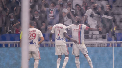 الدوري الفرنسي: اولمبيك ليون يواصل تألقه ويقهر ستراسبورغ بثلاثية