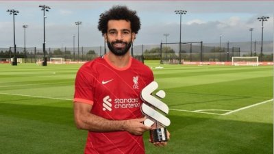 قبل مباراة ليفربول وميلان : محمد صلاح يحصل على جائزة جديدة