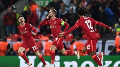 ليفربول يحقق فوزاً مثيراً امام ميلان وخماسية لاياكس وتعادل اتلتيكو وبورتو