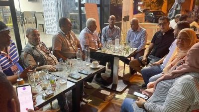 اتصالات تونس: الاعتصام متواصل ، توقف تام عن العمل ، ويوم غضب الثلاثاء القادم