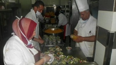 بنزرت: جلسة عمل في المطعم الجامعي