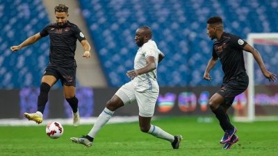 الدوري السعودي: الشباب والهلال حبايب