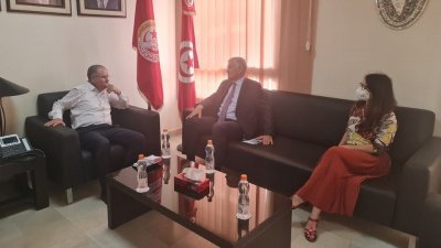 الأمين العام يستقبل سفير فرنسا بتونس وتأكيد على دور الاتحاد في كل المراحل التي مرت بها تونس