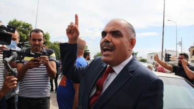 بالصور.. البرلمان مغلق، الامن حاضر، وديقاج في وجه محمد القوماني والفرجاني وعمارة